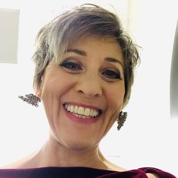 Meet your Posher, Jodie - Picture 1 of 1